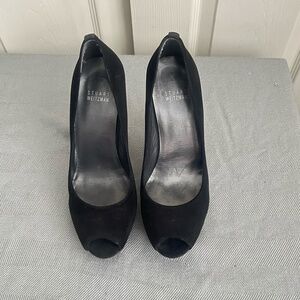 Stuart Weitzman women's black suede peep toe pumps  stiletto size 7M